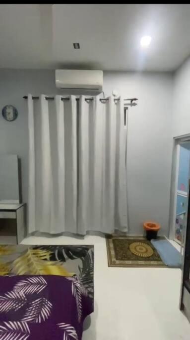 Homestay Kak Tiy Kuala Terengganu Exterior foto